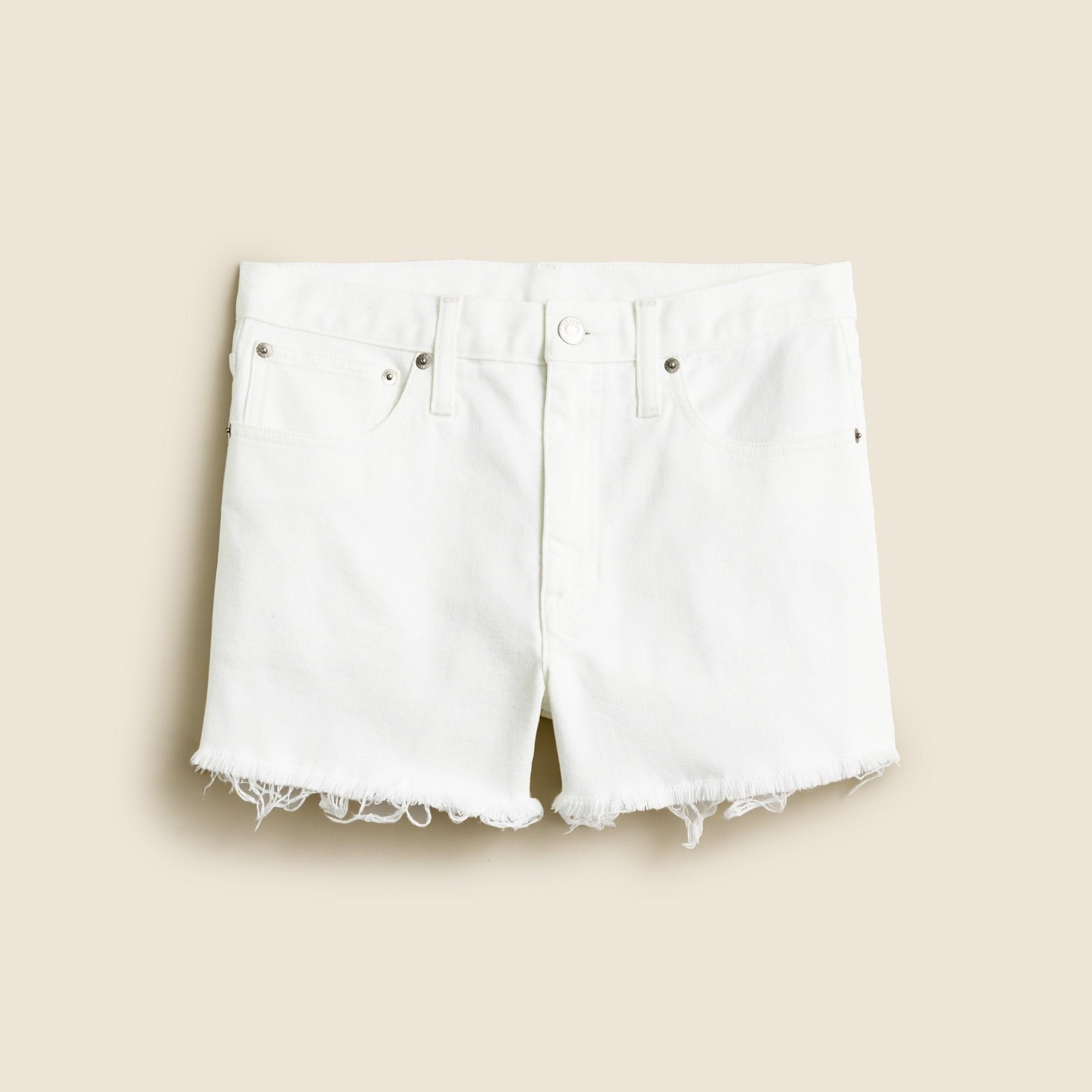 Relaxed denim short in white Product Image