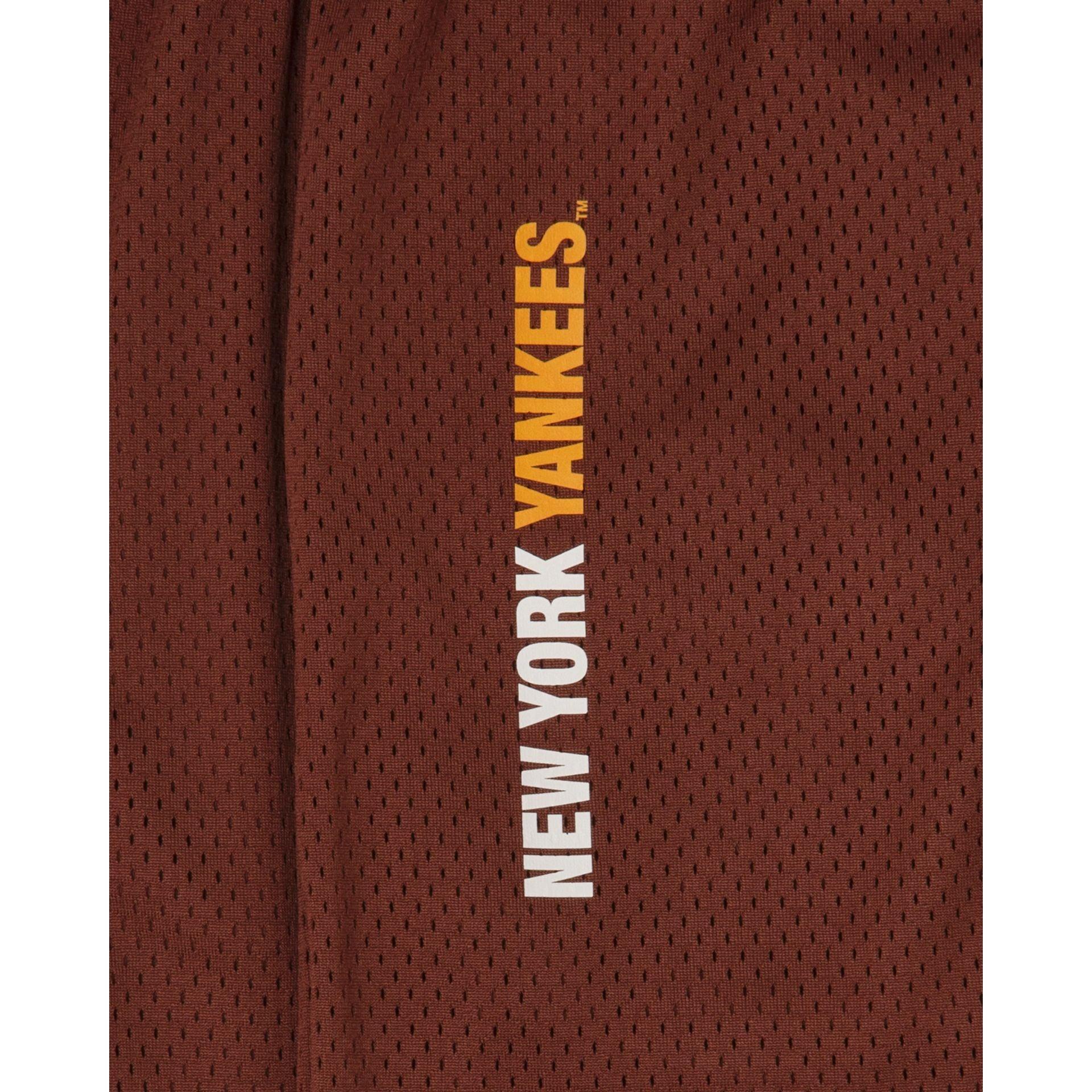 New York Yankees Tiramisu Shorts Male Product Image