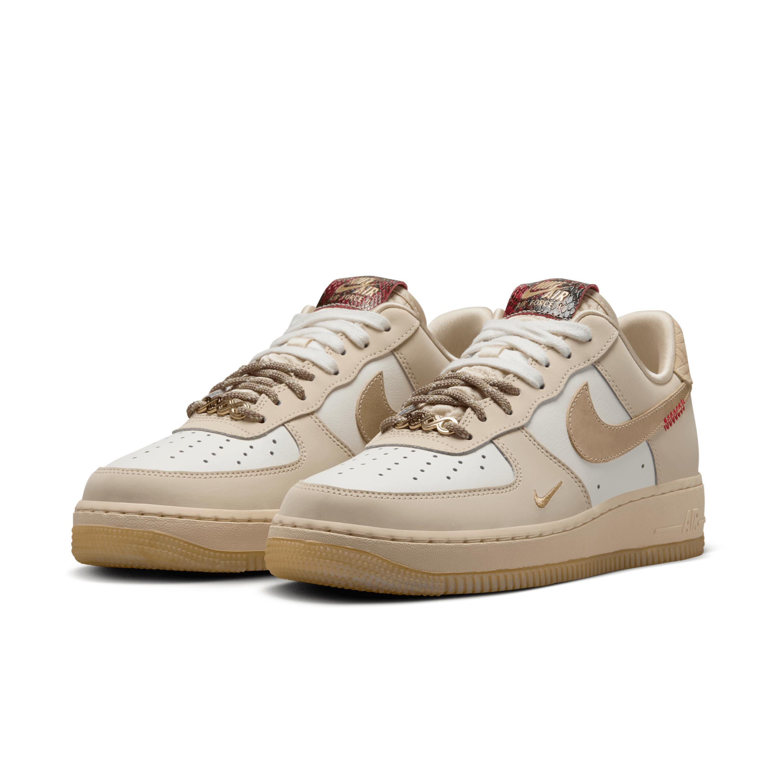 Nike Women's Air Force 1 ’07 LX Shoes Product Image