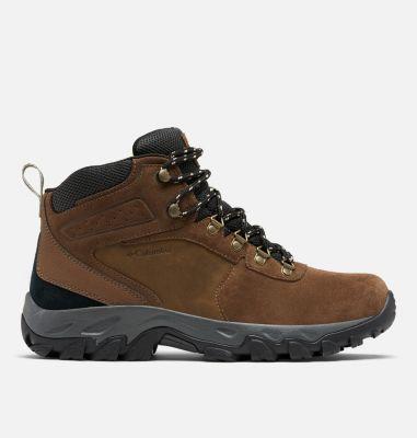 Columbia Newton Ridge Plus II Waterproof Black) Men's Waterproof Boots Product Image