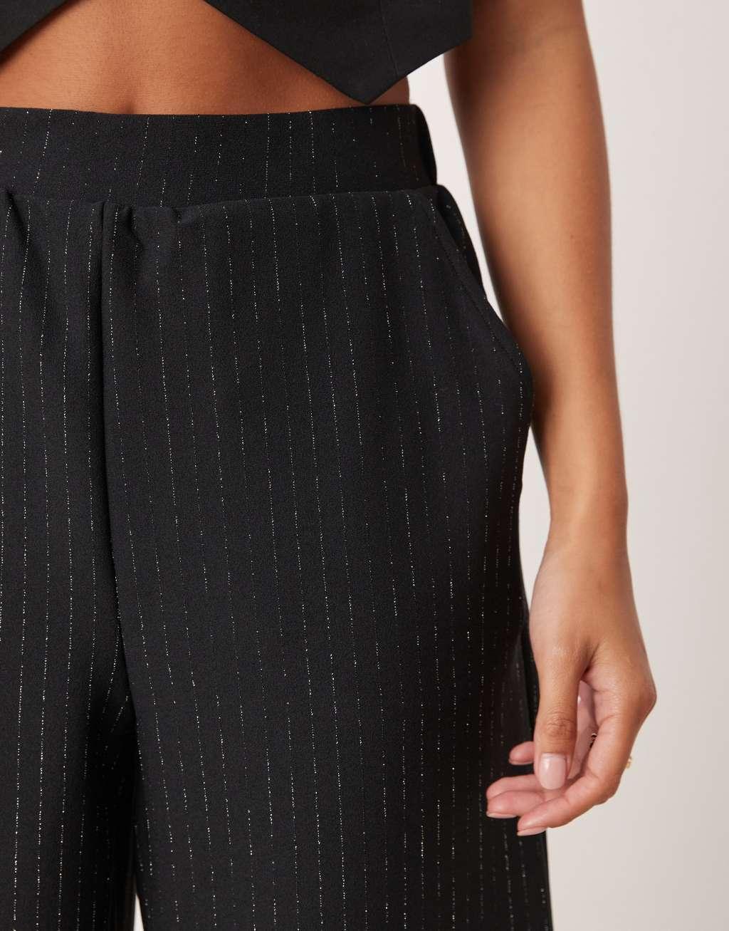 JDY Petite wide leg pants in black Product Image