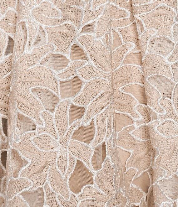 Lucy Paris Plus Size Mona Sleeveless Lace Midi Dress Product Image