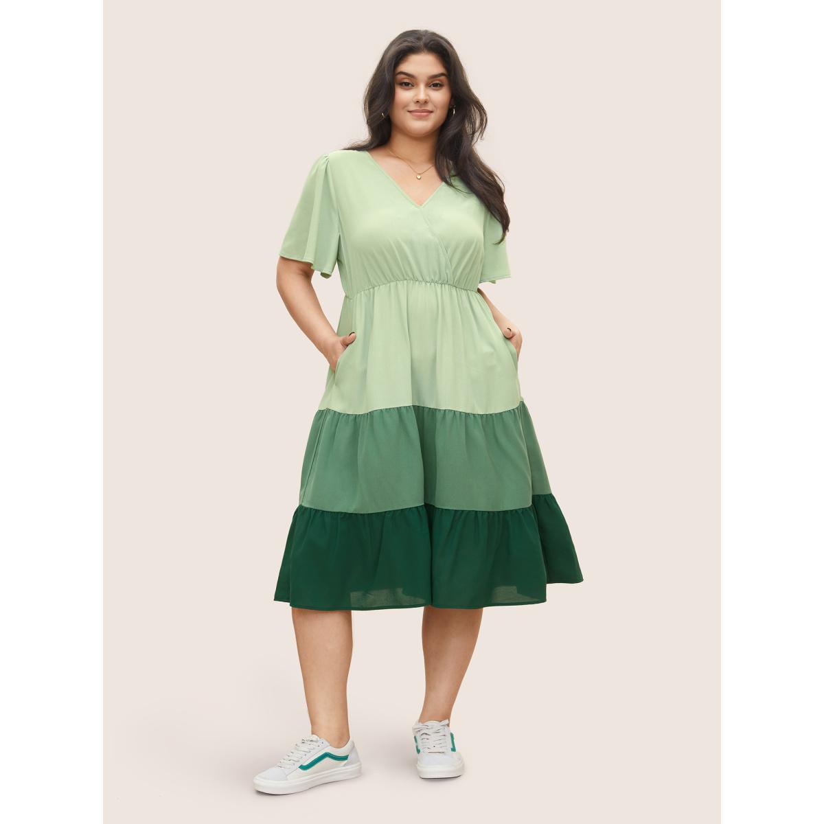 Plus Size Colorblock Contrast Wrap Elastic Waist Pocket Dress Mint Women Casual Non Overlap Collar Short sleeve Curvy Midi Dress BloomChic 14-16/1X Product Image