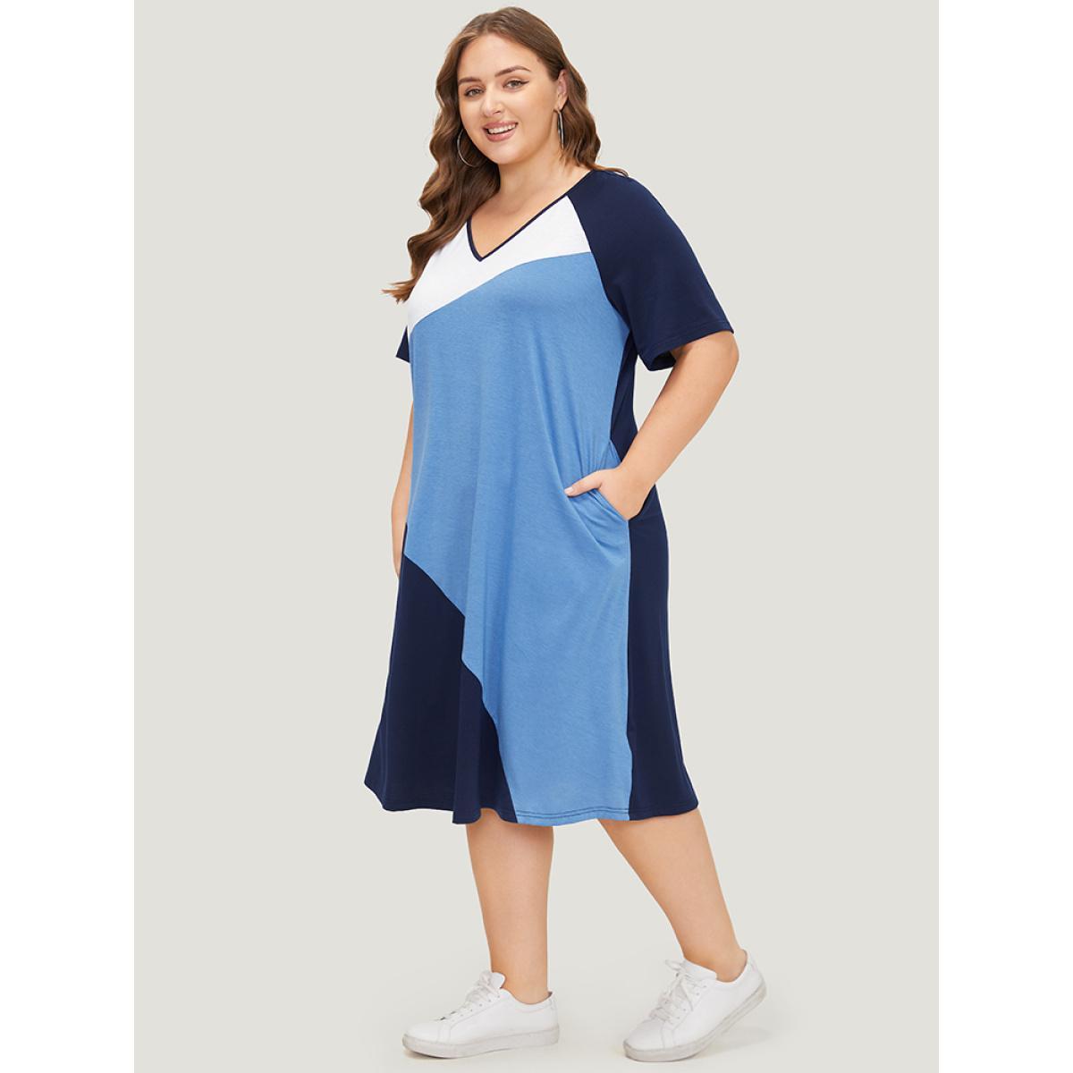 Plus Size Colorblock Contrast Pocket Raglan Sleeve Dress Indigo Women Casual Contrast V-neck Short sleeve Curvy Knee Dress BloomChic 18-20/2X Product Image