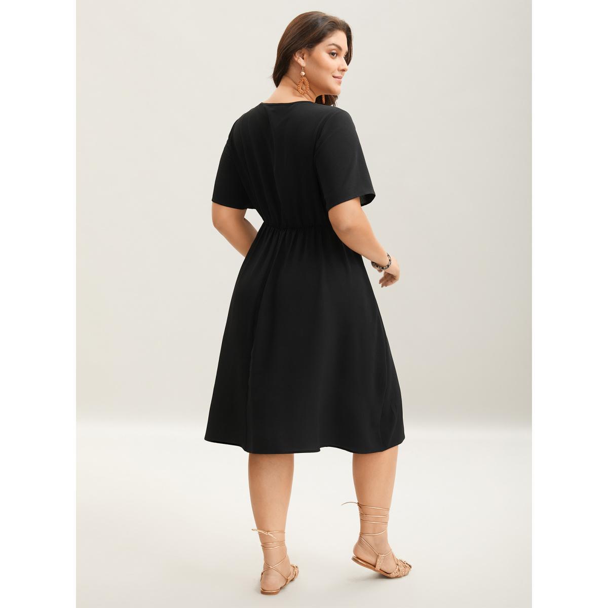 Plus Size Floral Embroidered Waist-Cinched Midi Dress Black Women Round Neck Short sleeve Curvy BloomChic 26/4X Product Image