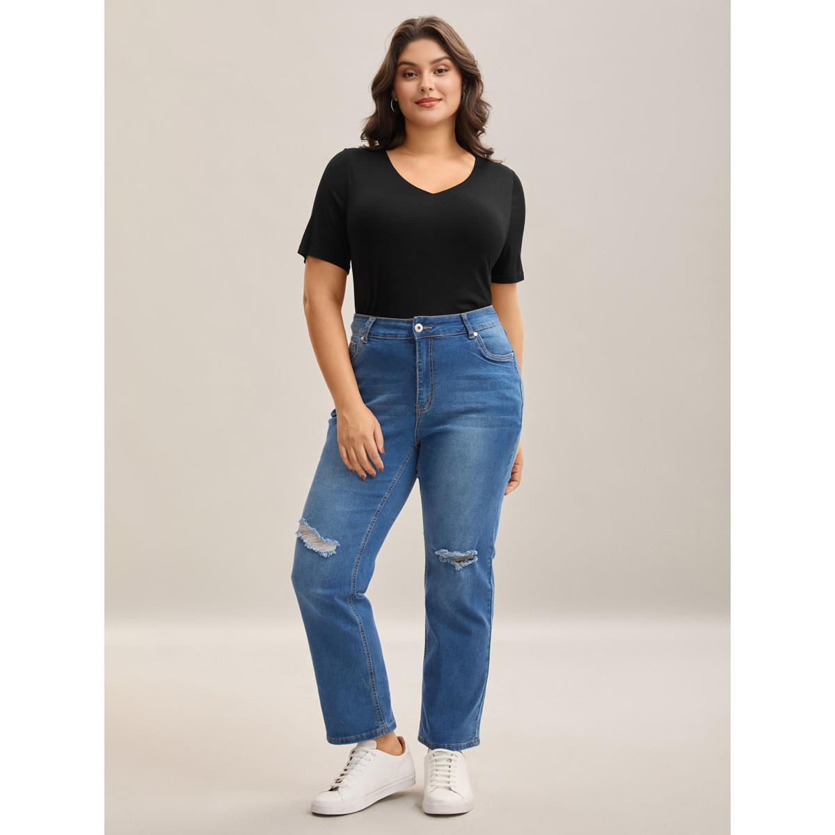 Plus Size Supersoft Fitted V-Neck T-Shirt Black Women Casual Non V-neck Everyday T-shirts BloomChic 26/4X Product Image