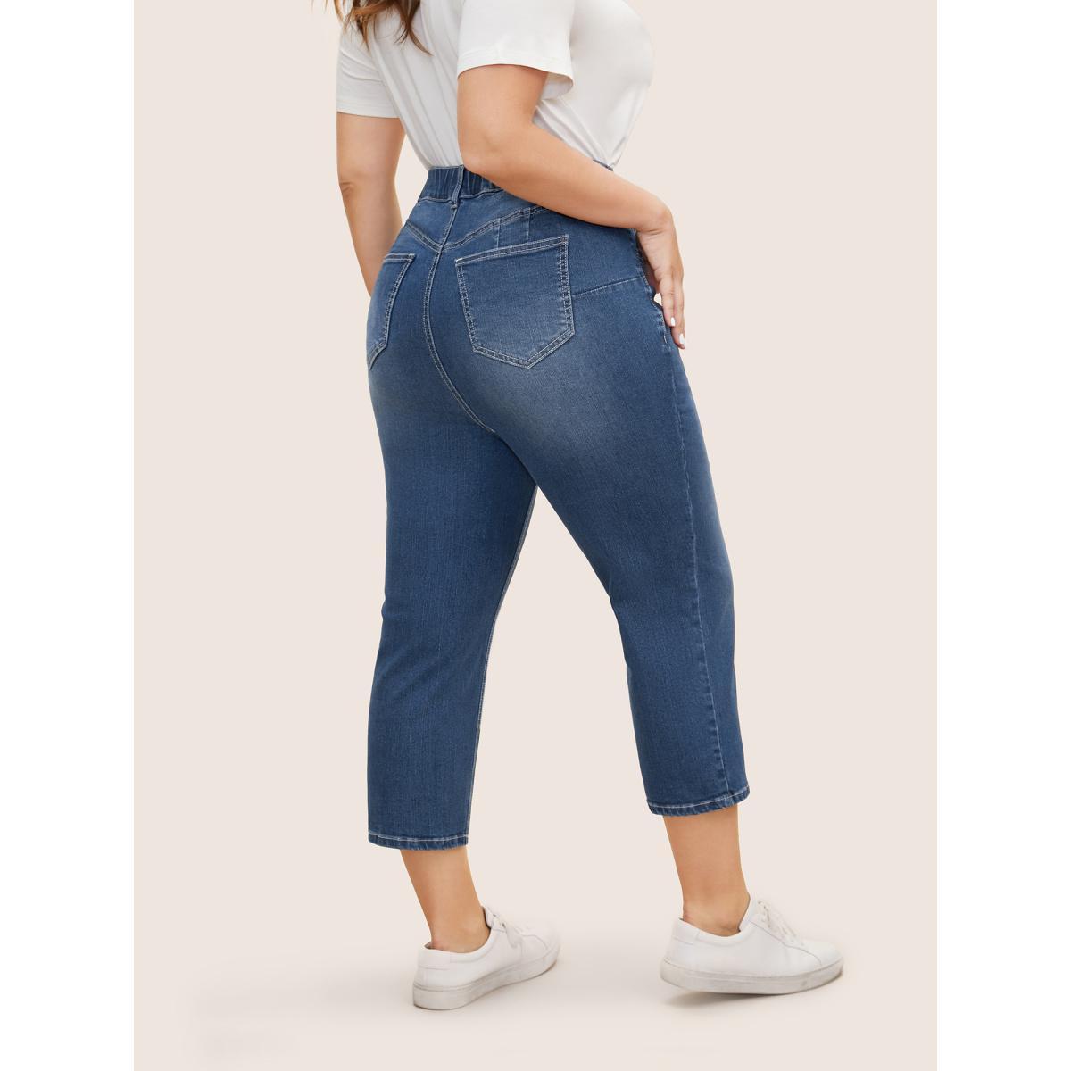 Plus Size High Stretch Slanted Pocket Slim Cropped Jeans Women Denimblue Casual Button High stretch Slanted pocket Jeans BloomChic 20/2X Product Image