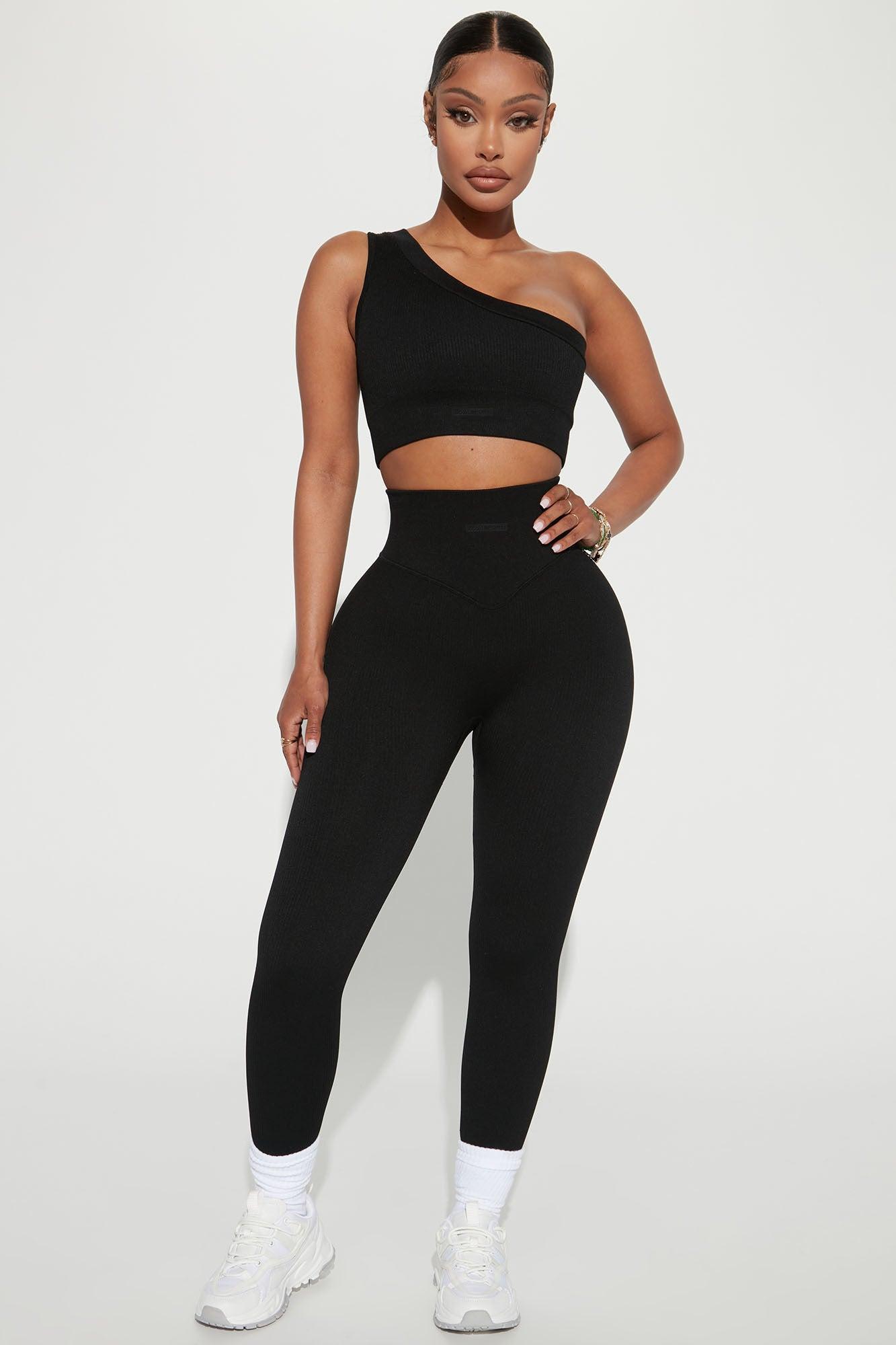 Effortless Aurora Ribbed Seamless Top - Black Product Image