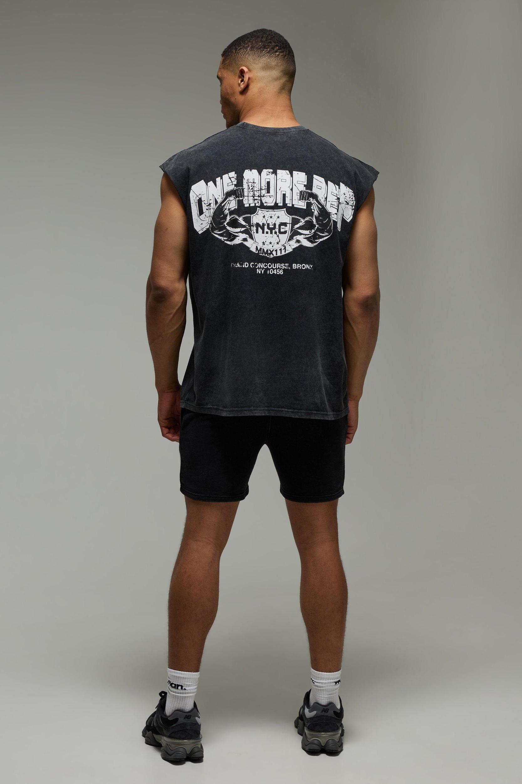 Man Active One More Rep NYC Washed 5inch Short | boohooMAN USA Product Image