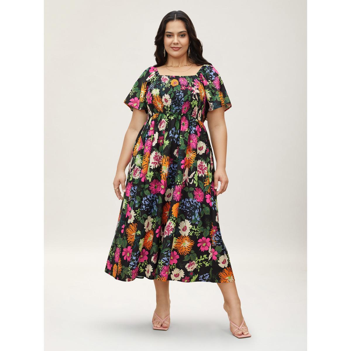 Plus Size Floral Shirred Square Neck Pocket Midi Dress Black Women Elegant Non Square Neck Short sleeve Curvy Midi Dress BloomChic 26/4X Product Image