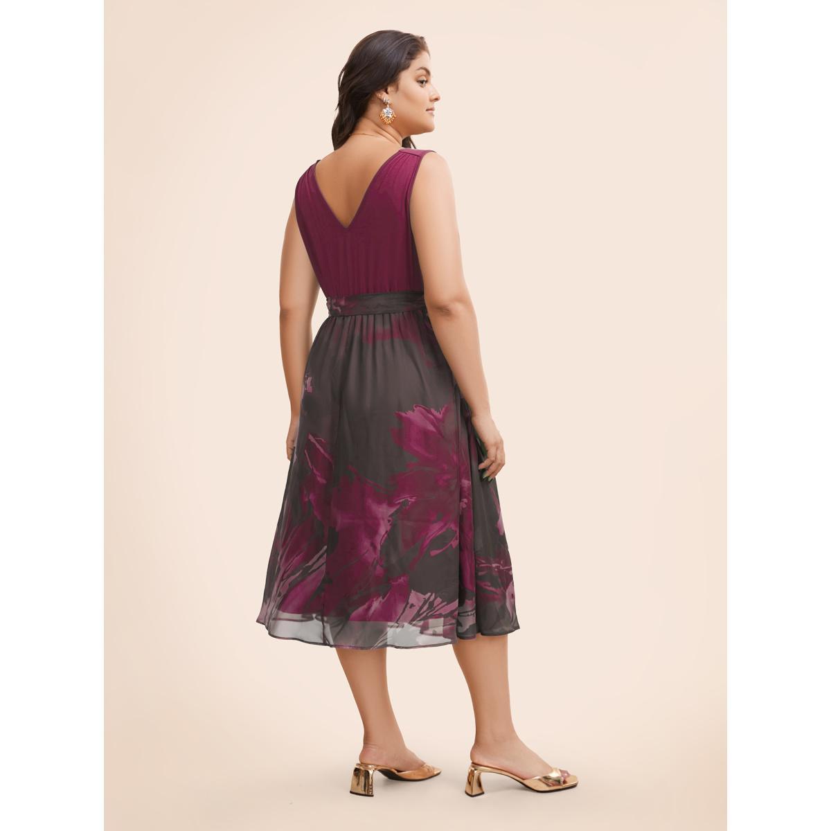 Plus Size Floral Print Belted Patchwork Pocket Tank Dress RedViolet Women Glamour Wrap Overlap Collar Sleeveless Curvy Midi Dress BloomChic 14-16/1X Product Image