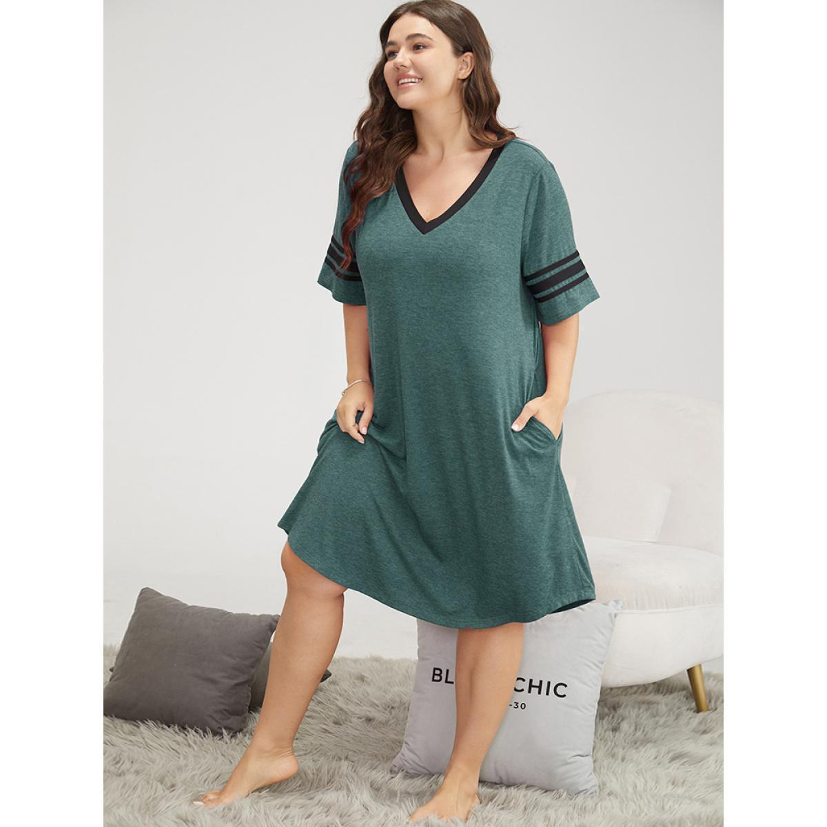 Plus Size Contrast Trim Pocket Striped Sleep Dress Women DarkGreen Casual Plain Contrast V-neck Loungewear BloomChic 22-24/3X Product Image