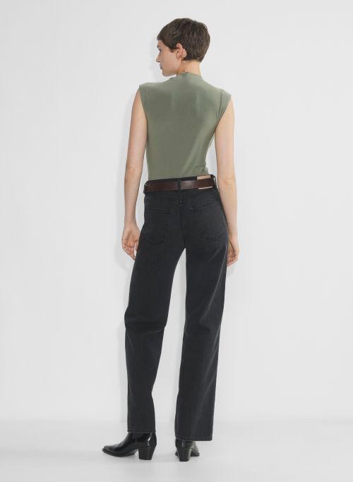 smooth matter™ botanist hip tank Product Image