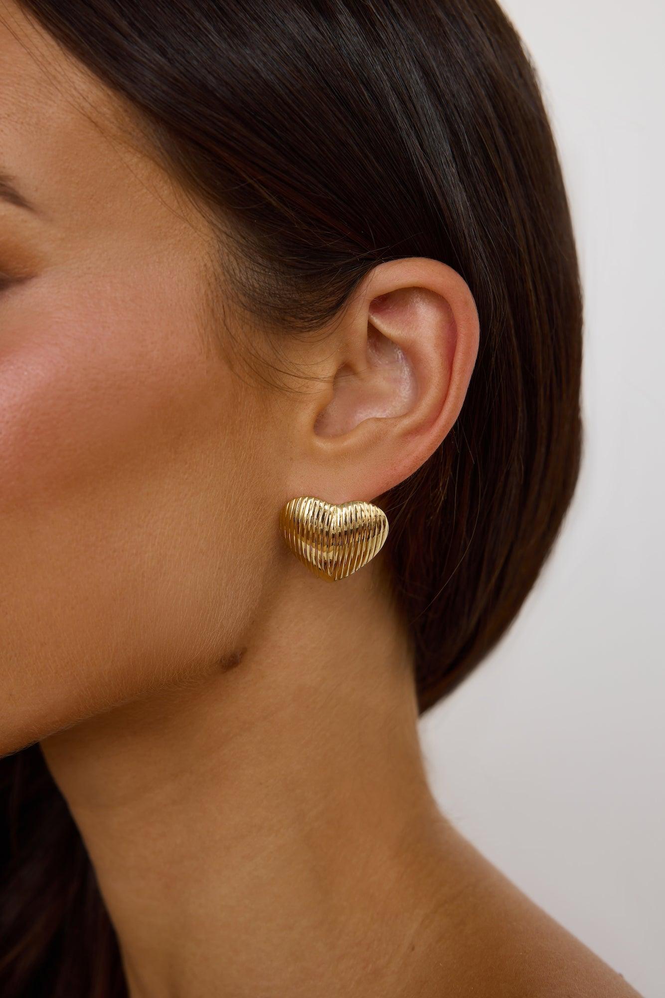 Lots Of Love Earrings Gold Product Image