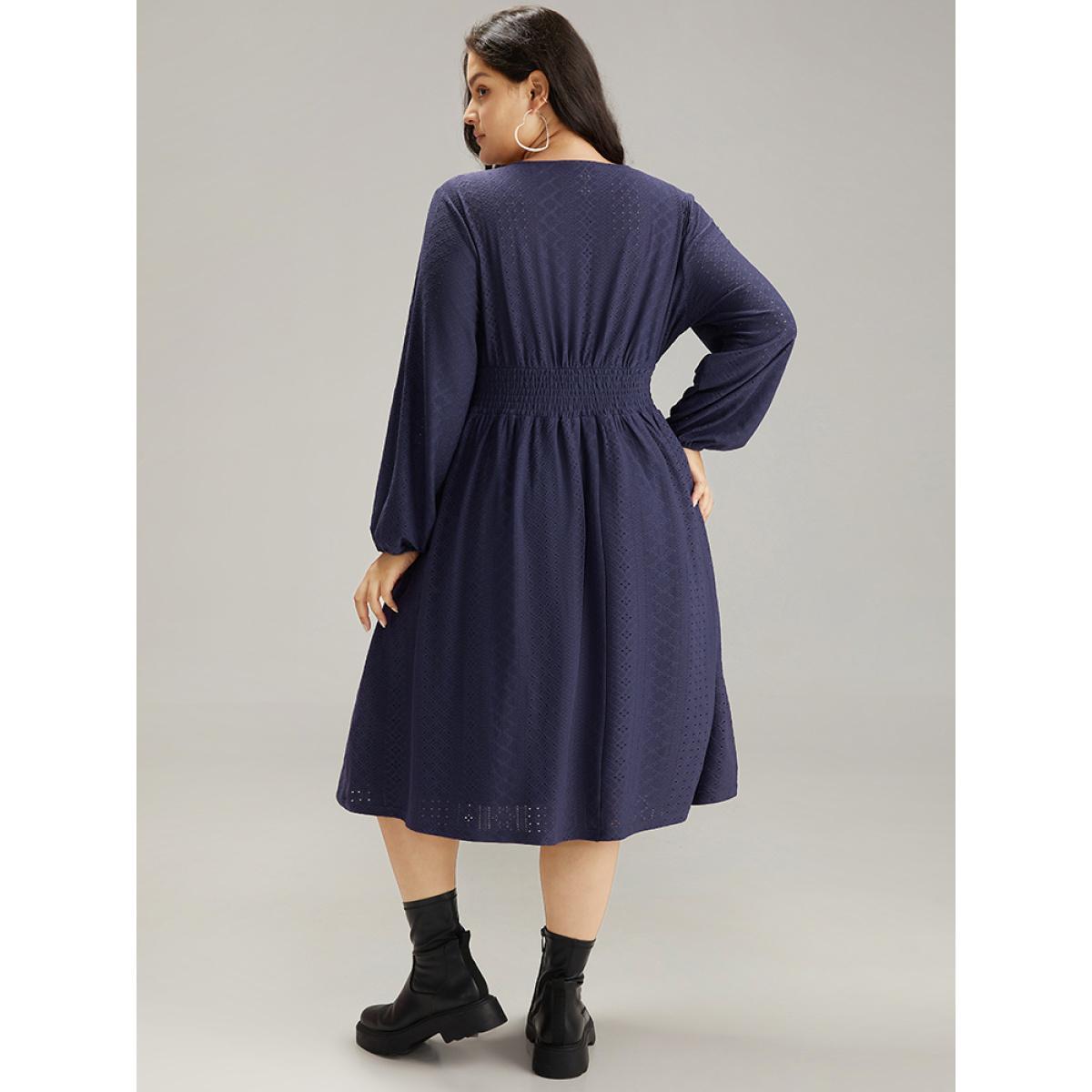 Plus Size Plain Textured Shirred Ruffle Hem Dress DarkBlue Women Casual Elastic cuffs V-neck Long Sleeve Curvy Midi Dress BloomChic 30/6X Product Image