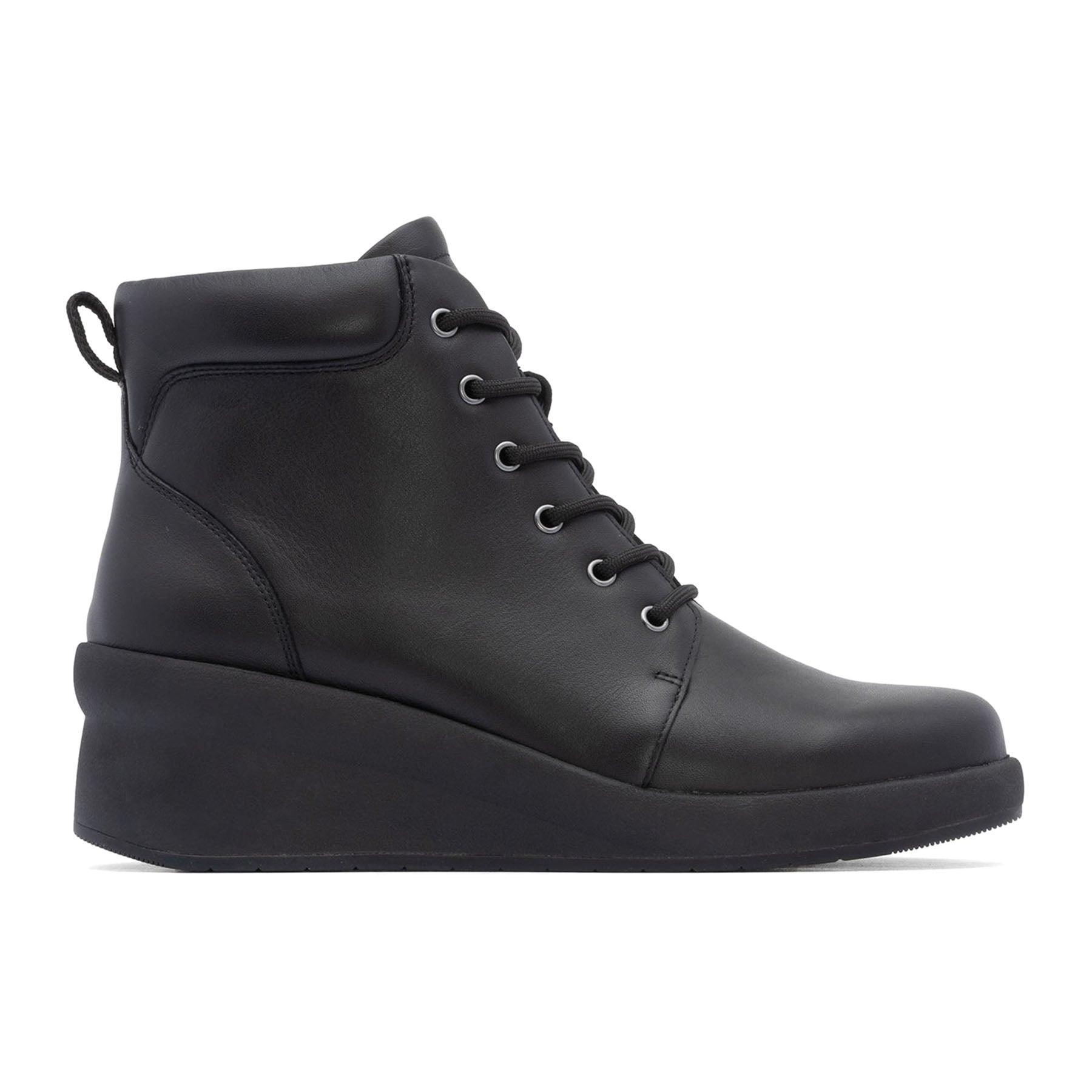 Passage Lace Up Product Image