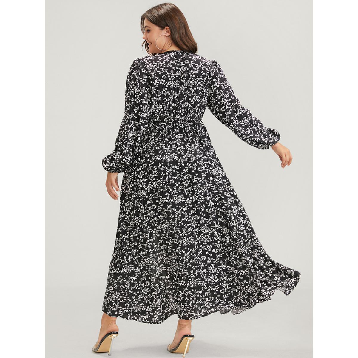 Plus Size Ditsy Floral Lantern Sleeve Pocket Split Maxi Dress BlackFlower Women Elegant Pocket V-neck Long Sleeve Curvy Long Dress BloomChic 12/L Product Image