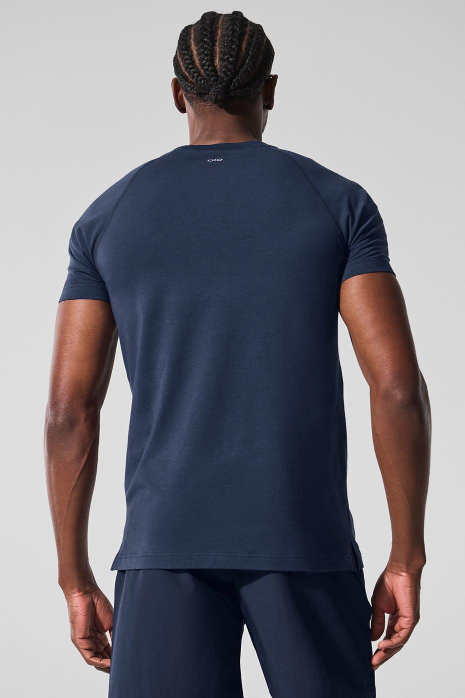 Alo Vapor Crewneck Short Sleeve - Navy Product Image