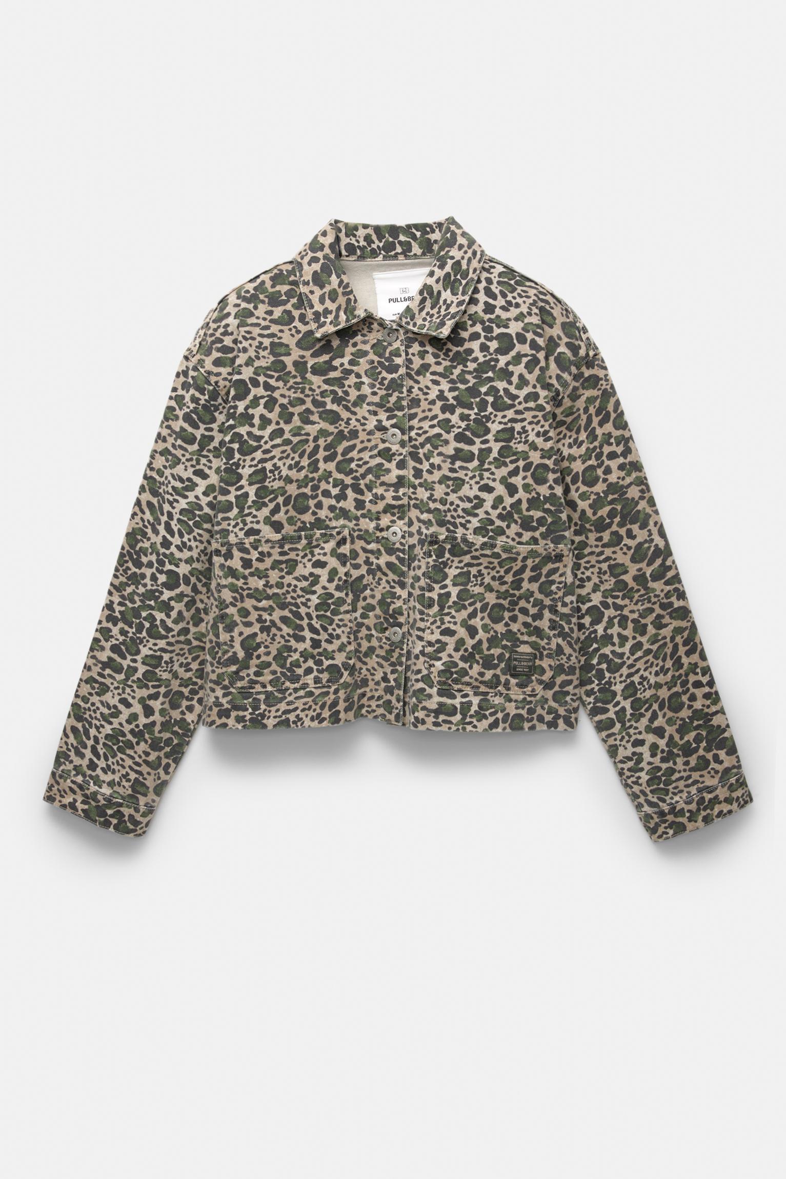 Cropped leopard print jacket Product Image