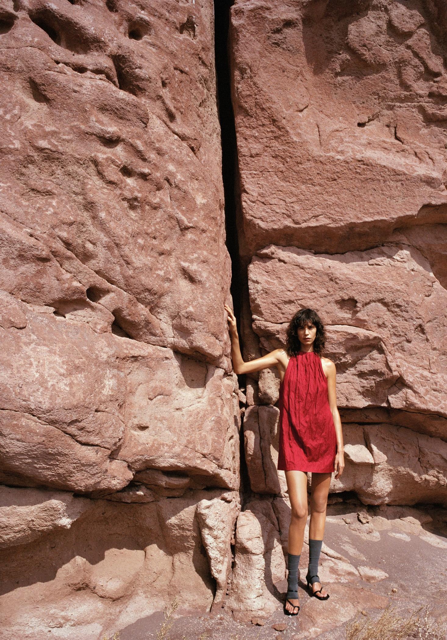 Halter dress with bow detail - Women | MANGO USA Product Image