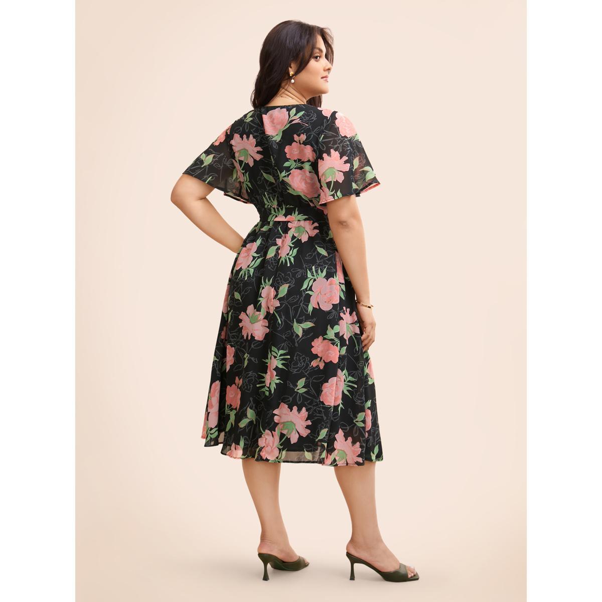 Plus Size Overlap Collar Floral Split Hem Dress Multicolor Women Elegant See through Overlap Collar Short sleeve Curvy BloomChic 28/5X Product Image