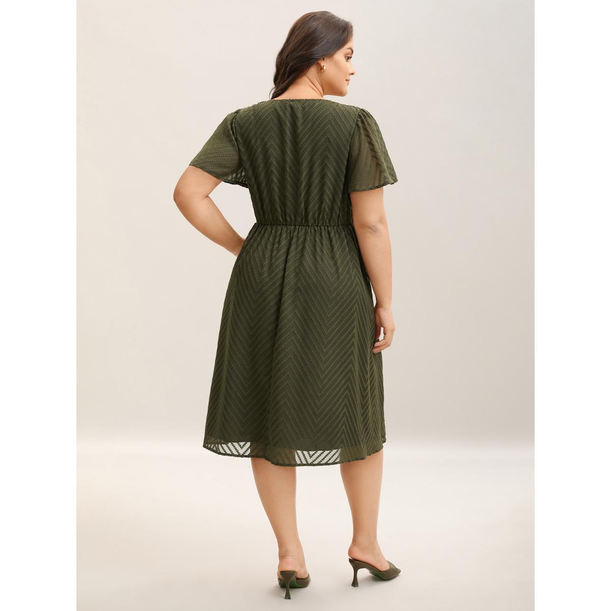 Plus Size Textured Woven-Like Cinched-Waist Midi Dress ArmyGreen Women V-neck Short sleeve Curvy BloomChic 28/5X Product Image