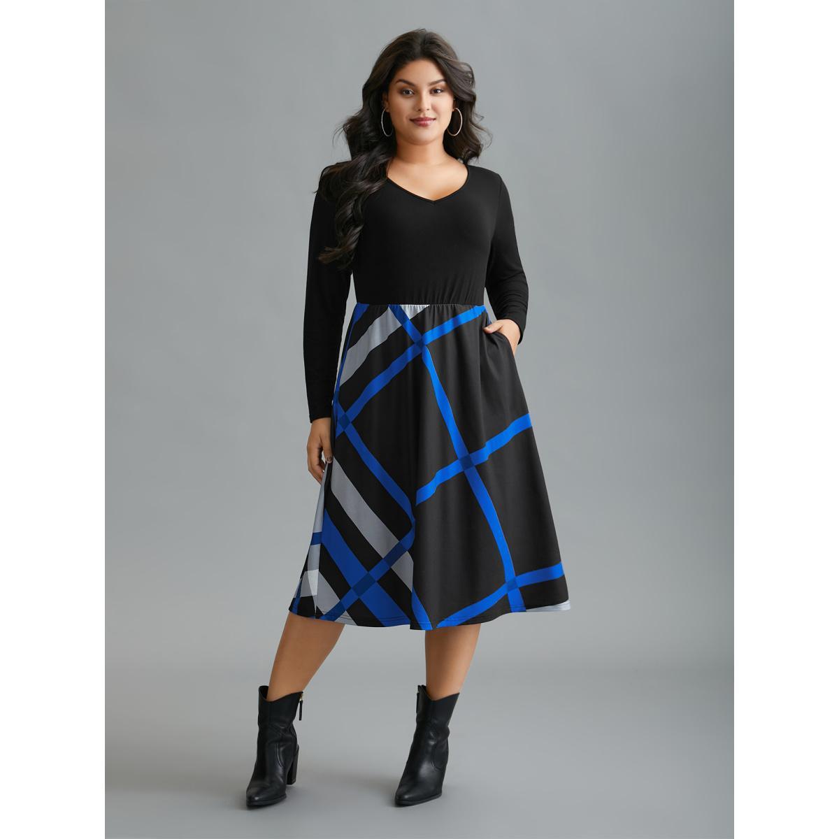 Plus Size Crew Neck Colorblock Contrast Striped Pocket Dress Black Women Casual Patchwork Knit Dresses Bloomchic 14-16/1X Product Image