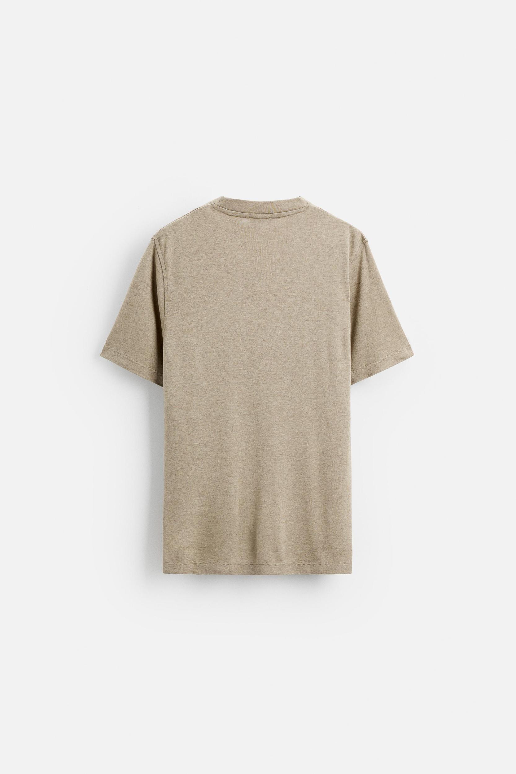 FLOWY T-SHIRT Product Image
