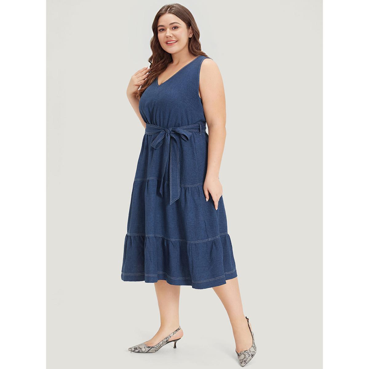Plus Size Plain Pocket Belted Layered Contrast Dress Navy Women Office Plain V-neck Sleeveless Curvy Midi Dress BloomChic 28/5X Product Image