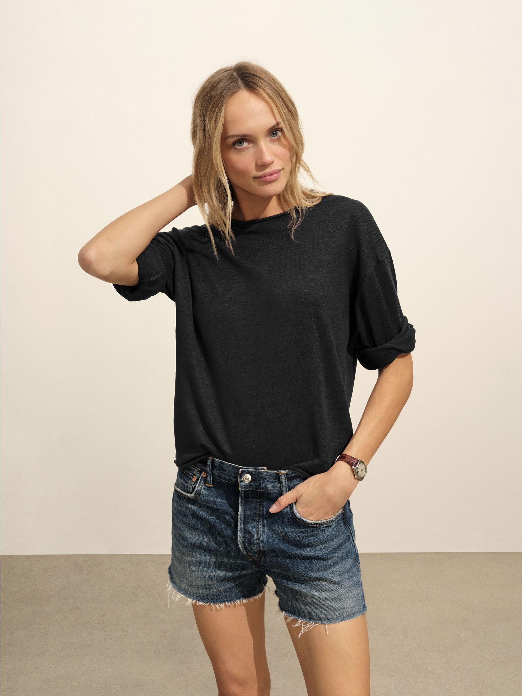 M051 Strider Cut-Off Short Product Image