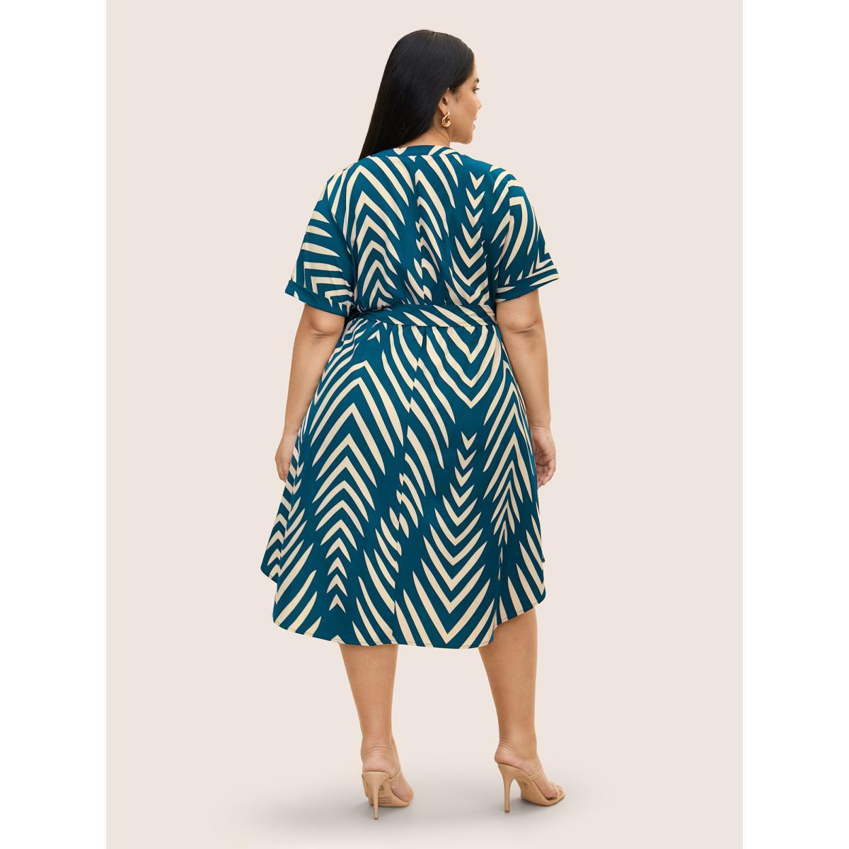 Plus Size Geometric Belted Dolman Sleeve Curved Hem Dress Cerulean Women At the Office Flat collar with V-notch Short sleeve Curvy BloomChic 26/4X Product Image
