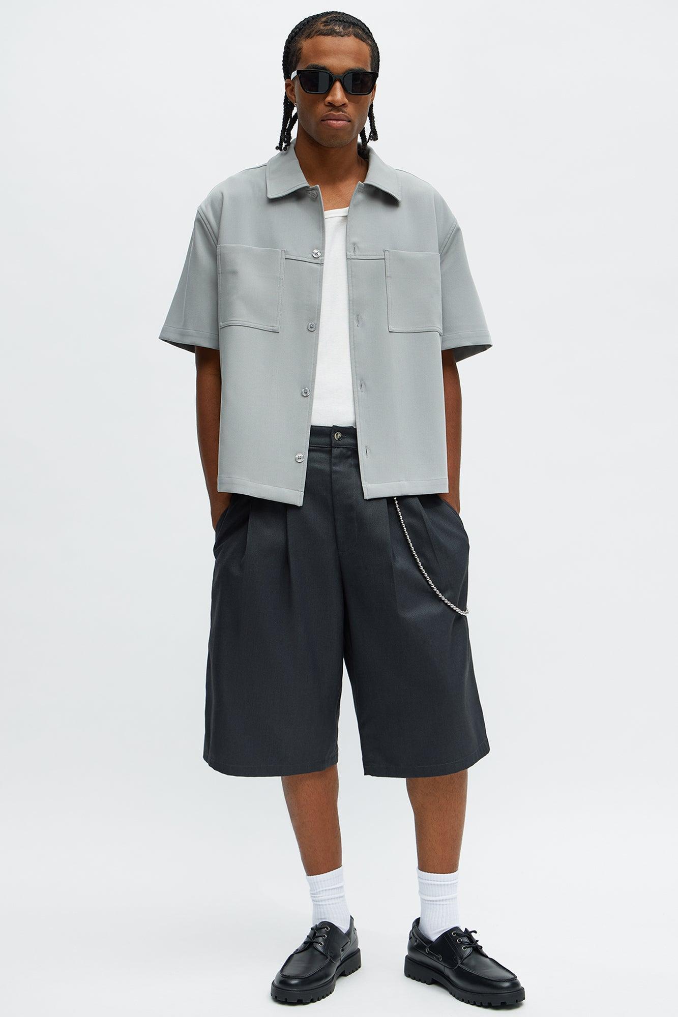 Baggy Pleated Street Car Trouser Short - Charcoal Product Image