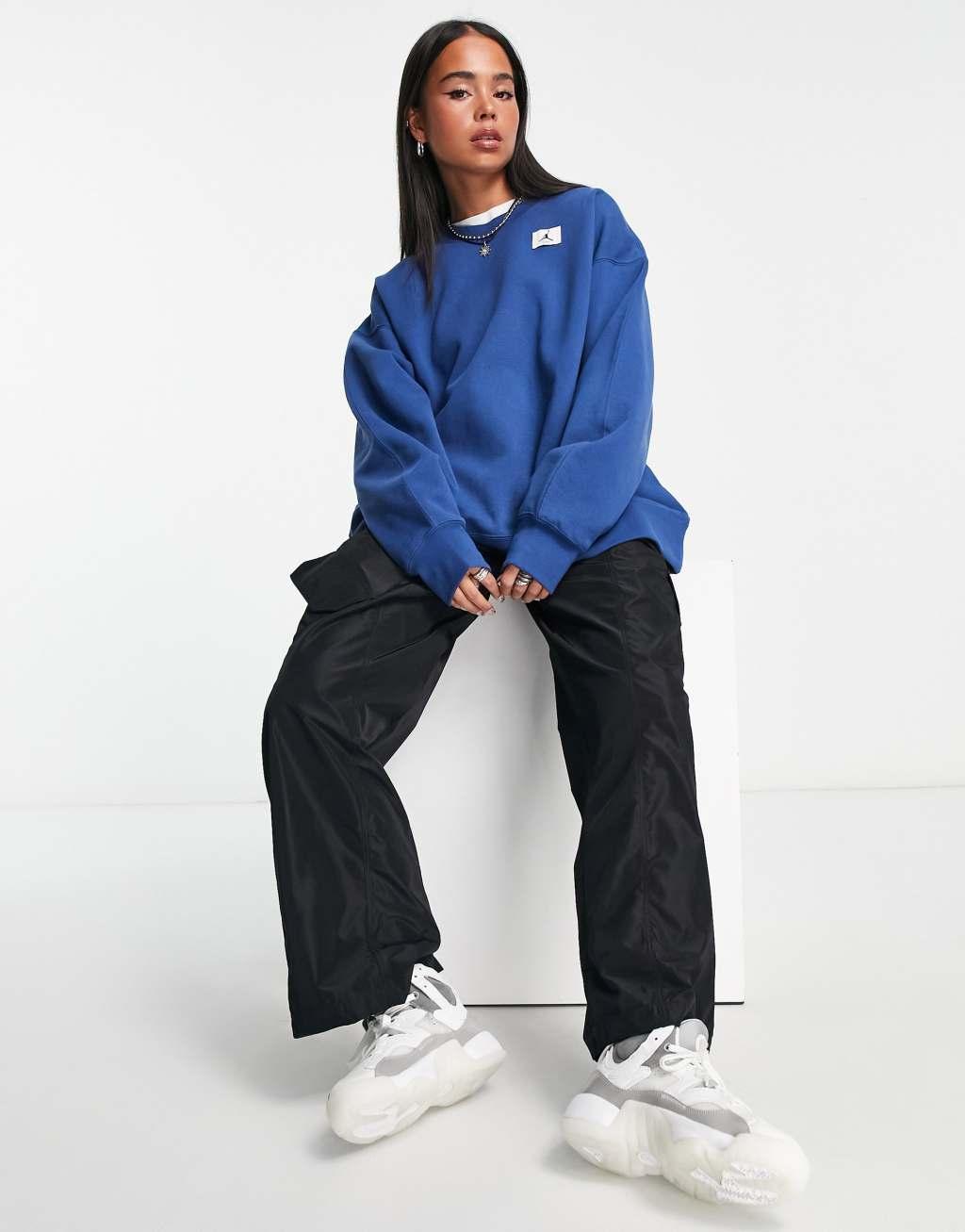 Nike Air Jordan Flight fleece sweatshirt in blue  Product Image
