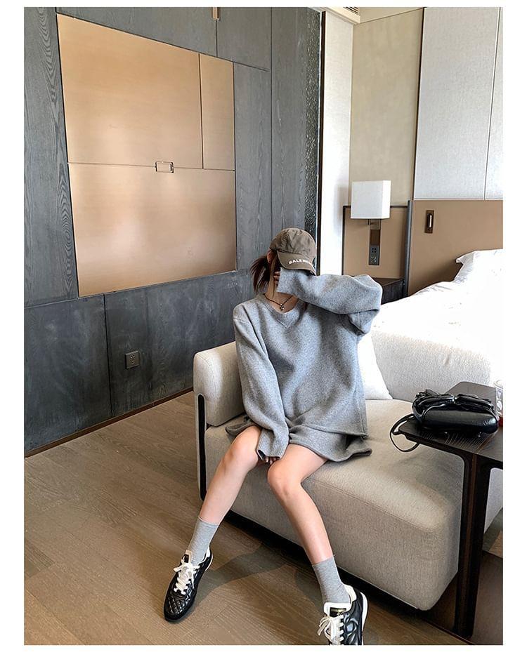 Set: Crew Neck Sweater + Drawstring Waist Shorts Product Image