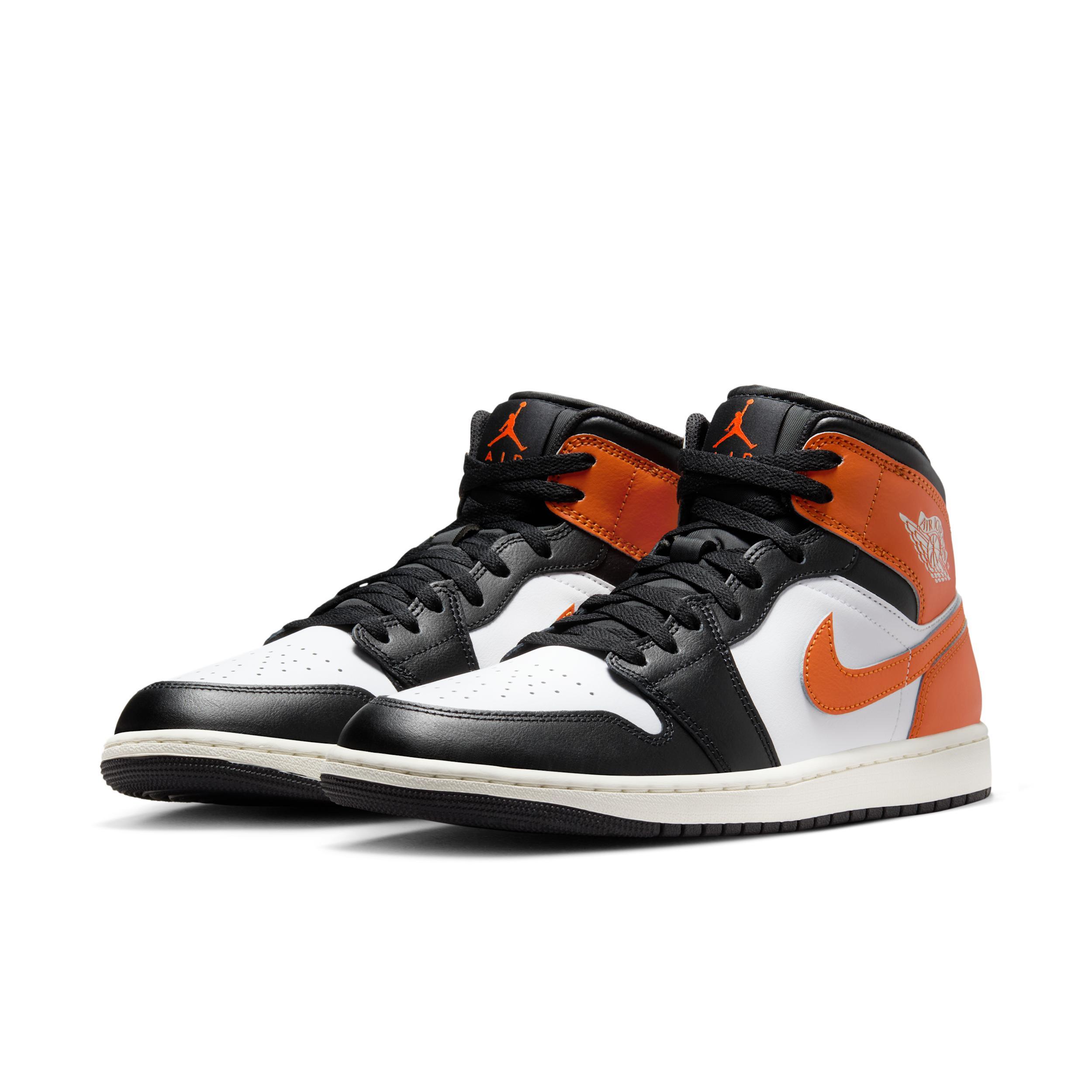 Men's Air Jordan 1 Mid Shoes Product Image