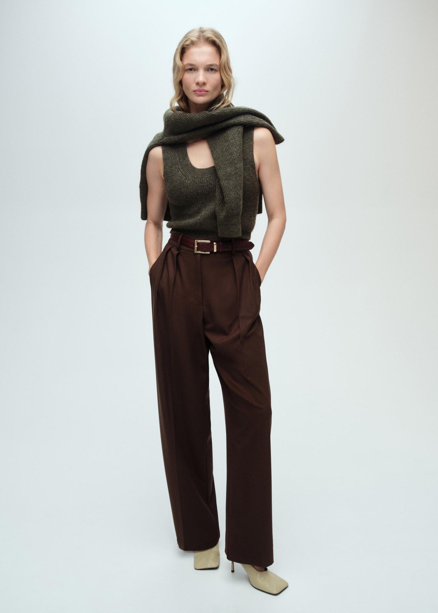 Knitted cropped top - Women | MANGO USA Product Image