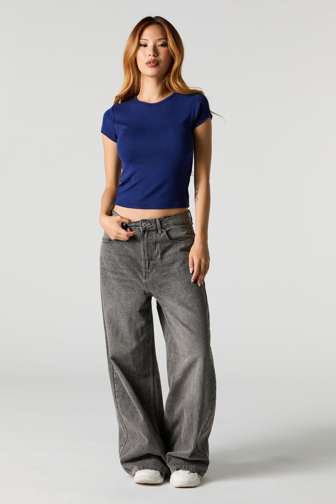Skimmer Crewneck T-Shirt Female Product Image