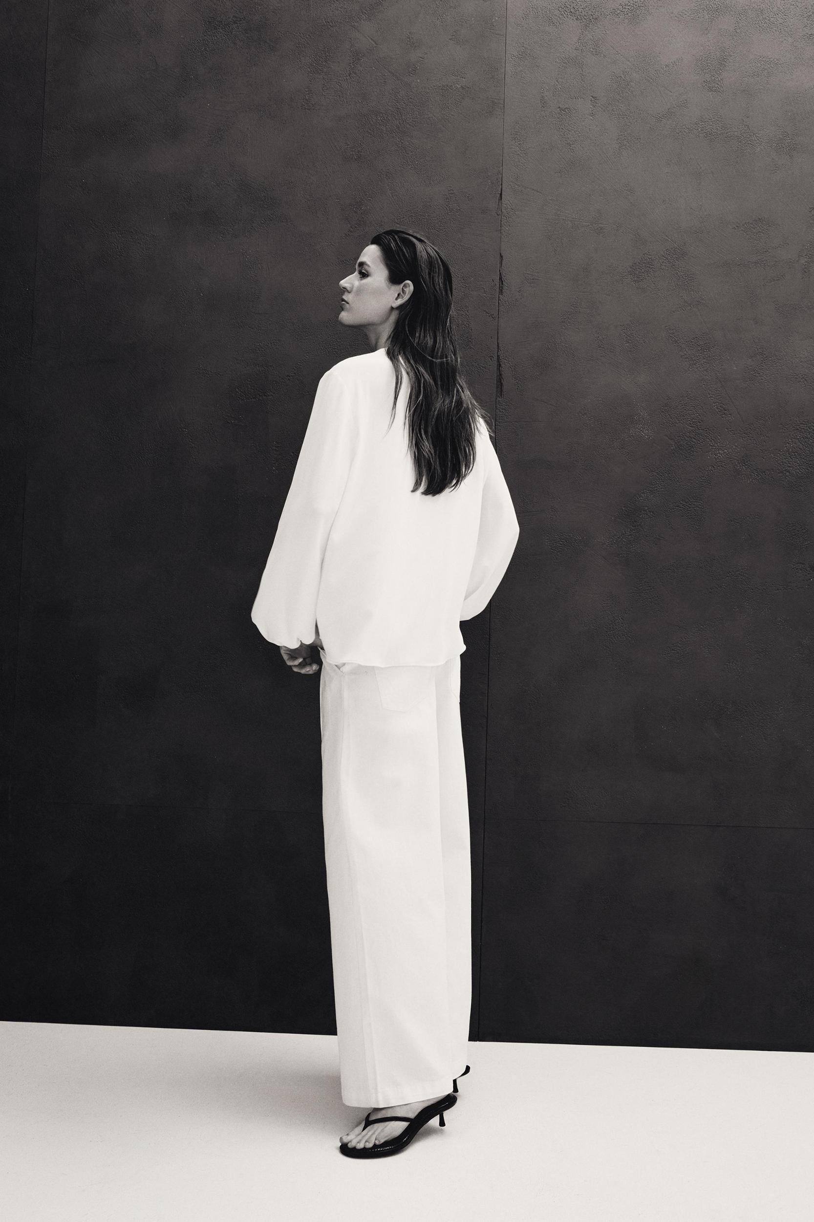 FLOWY CREPE BLOUSE Product Image