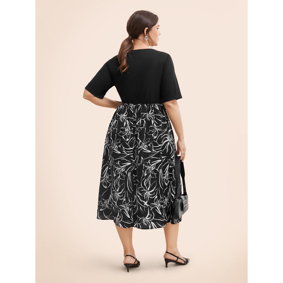 Plus Size Floral Square Neck Patchwork Button Detail Dress Black Women At the Office Patchwork Square Neck Half Sleeve Curvy BloomChic 26/4X Product Image