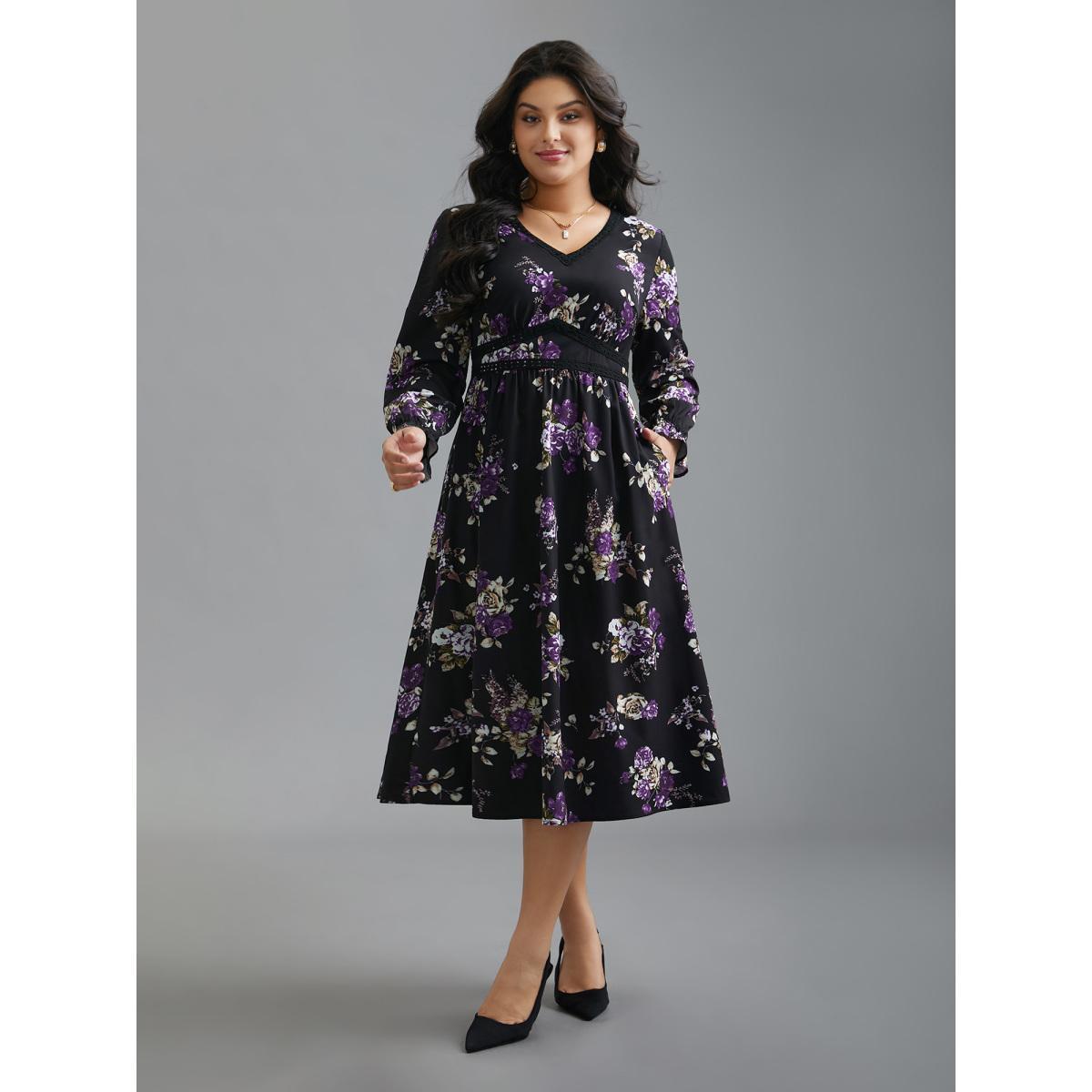 Plus Size V-Neck Floral Bust Defining Lace Dress Black Women Elegant Woven ribbon&lace trim V-neck Long Sleeve Curvy BloomChic 26/4X Product Image