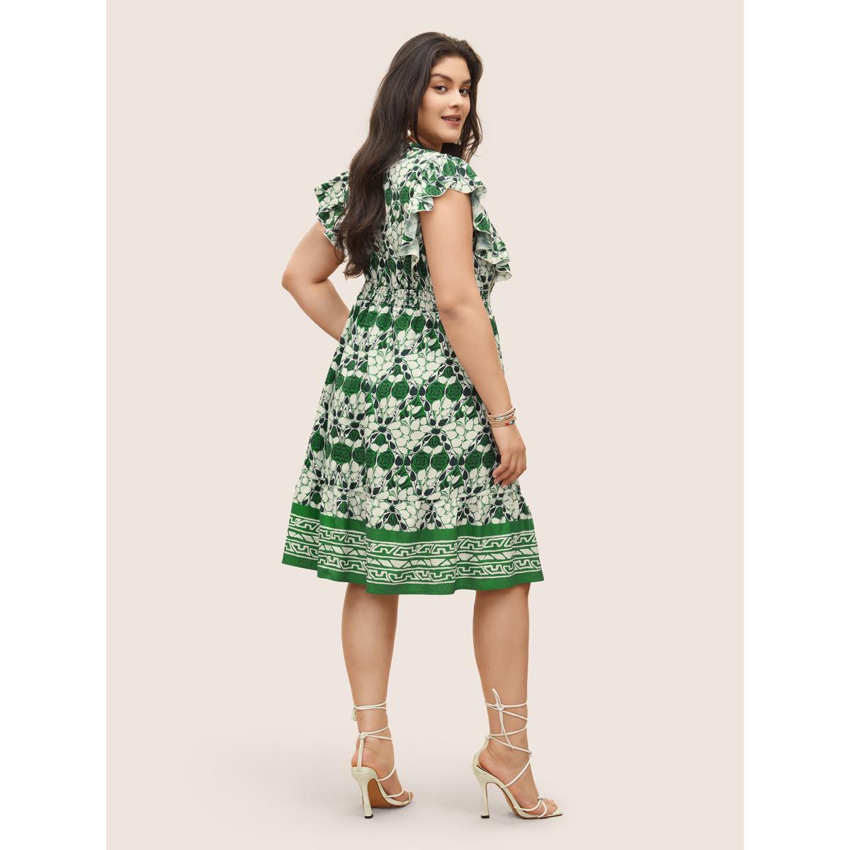 Plus Size Boho Print Ruffles Shirred Pocket Elastic Waist Dress Green Women Resort Non Notched collar Cap Sleeve Curvy Midi Dress BloomChic 14-16/1X Product Image