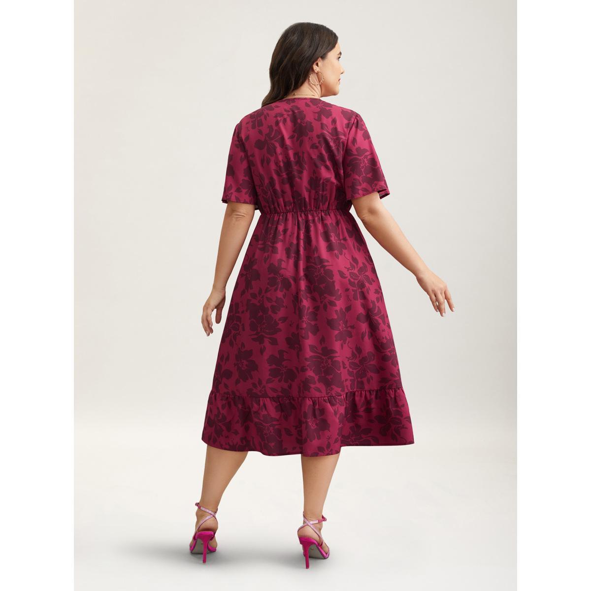 Plus Size Romantic Flower Print Pockets Midi Dress RedViolet Women Elegant Non V-neck Short sleeve Curvy BloomChic 12/L Product Image