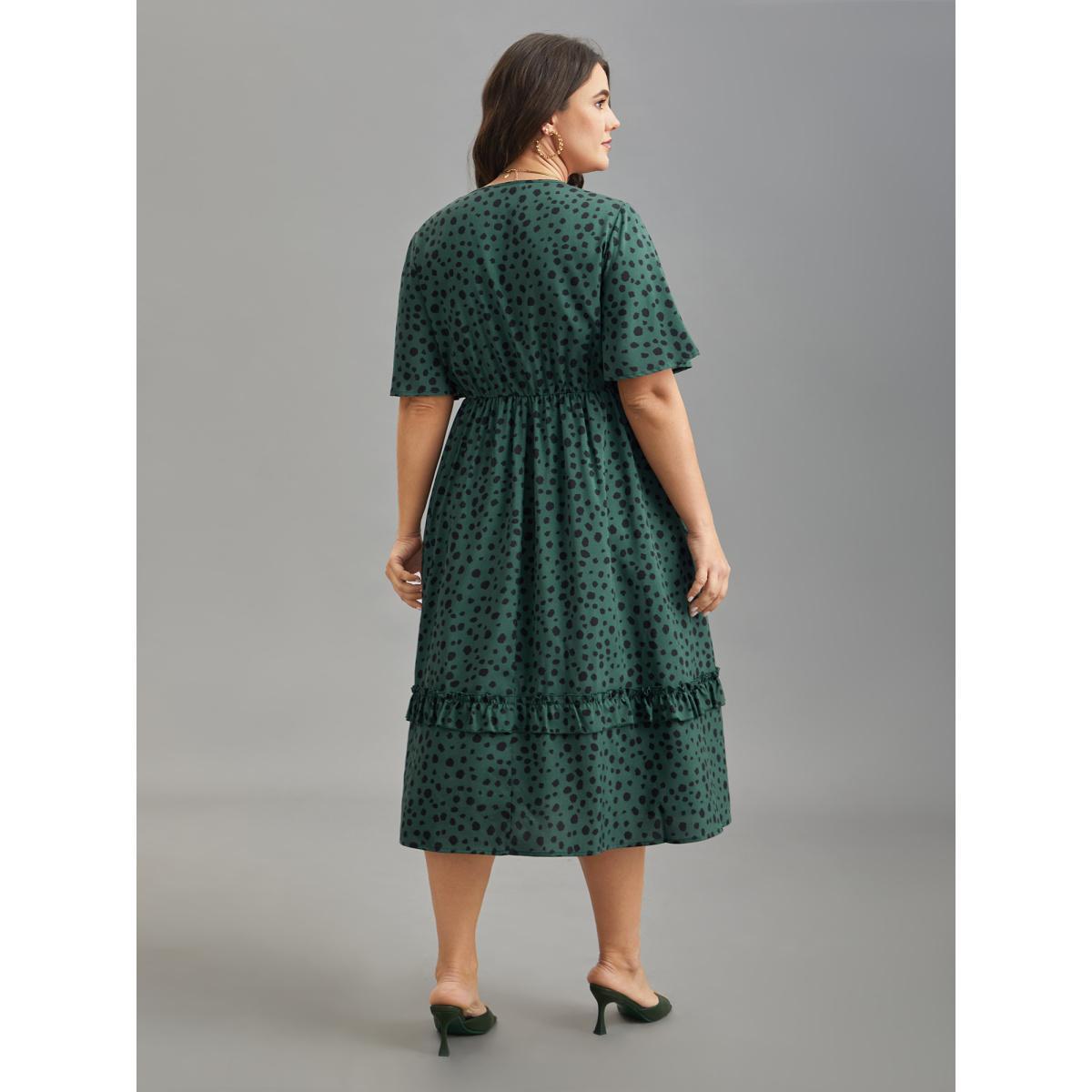 Plus Size Paint-Splatter Waist-Cinched Tiered Midi Dress Truegreen Women Elegant Frill Trim V-neck Short sleeve Curvy BloomChic 14-16/1X Product Image