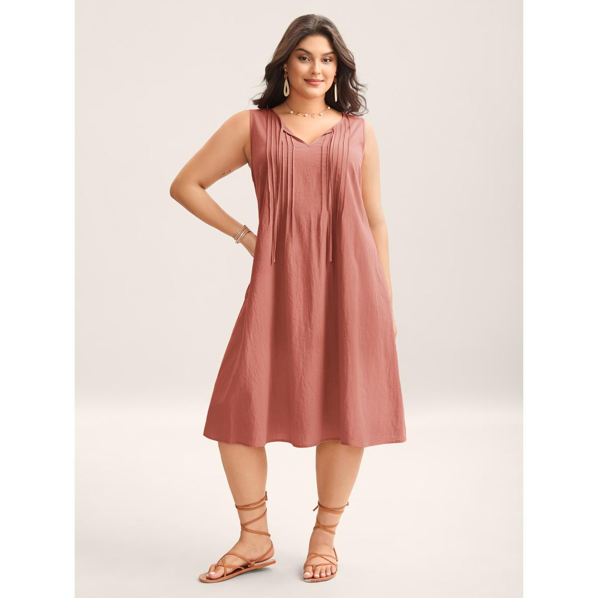 Plus Size Cotton Toothpick Pleat Plain Midi Dress Rouge Women Notched collar Sleeveless Curvy BloomChic 14-16/1X Product Image