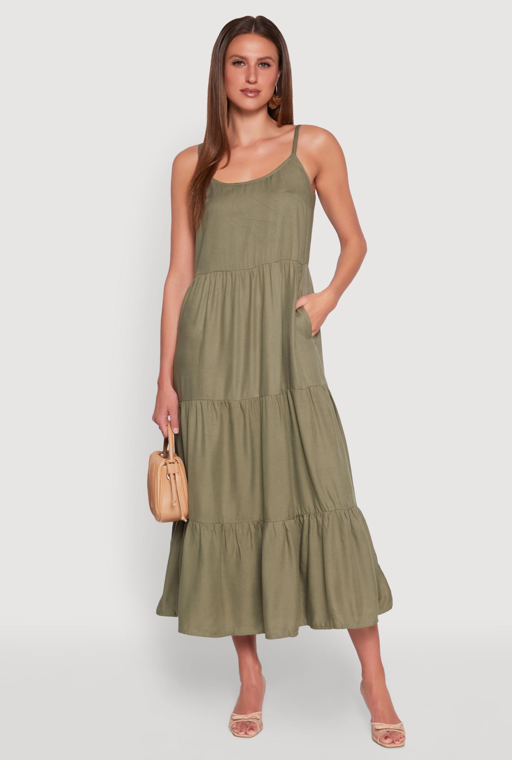 Womens Scoop Neck Tiered Maxi Dress Product Image