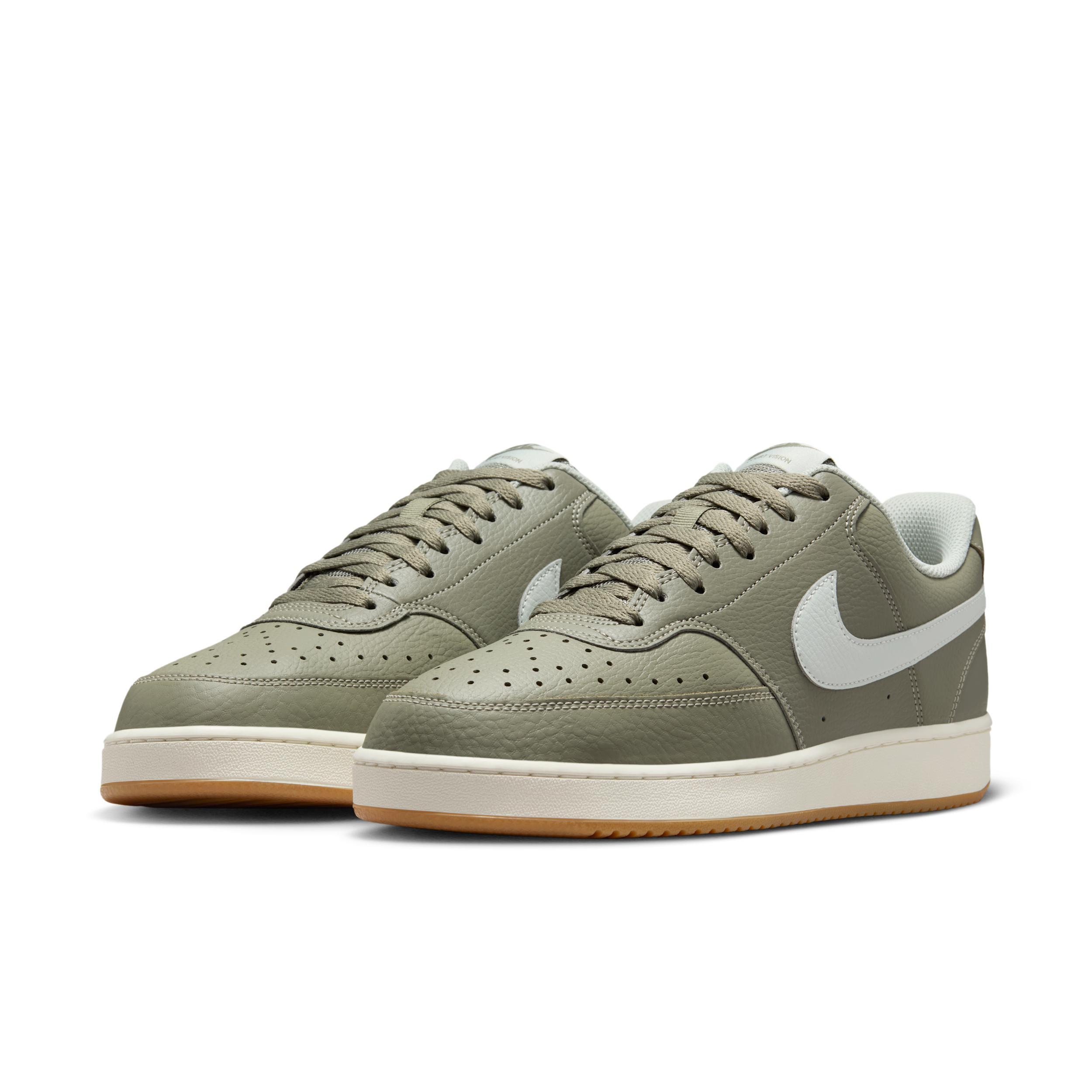 Nike Men's Court Vision Low Shoes Product Image
