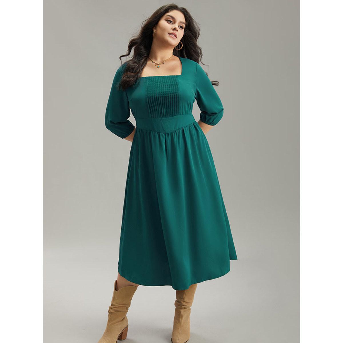 Plus Size Anti-Wrinkle Square Neck Pleated Gathered Dress Aegean Women Vacation Elastic cuffs Square Neck Elbow-length sleeve Curvy Midi Dress BloomChic 26/4X Product Image