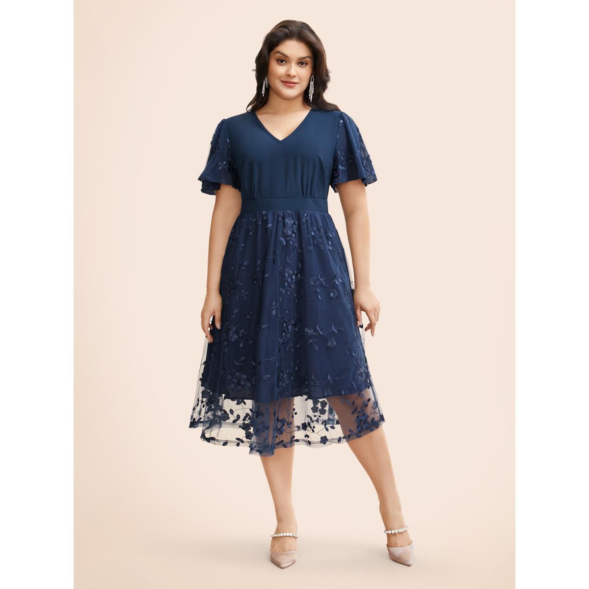 Plus Size Floral Embroidered Mesh Patchwork Midi Dress Indigo Women Formal Texture V-neck Short sleeve Curvy BloomChic 28/5X Product Image