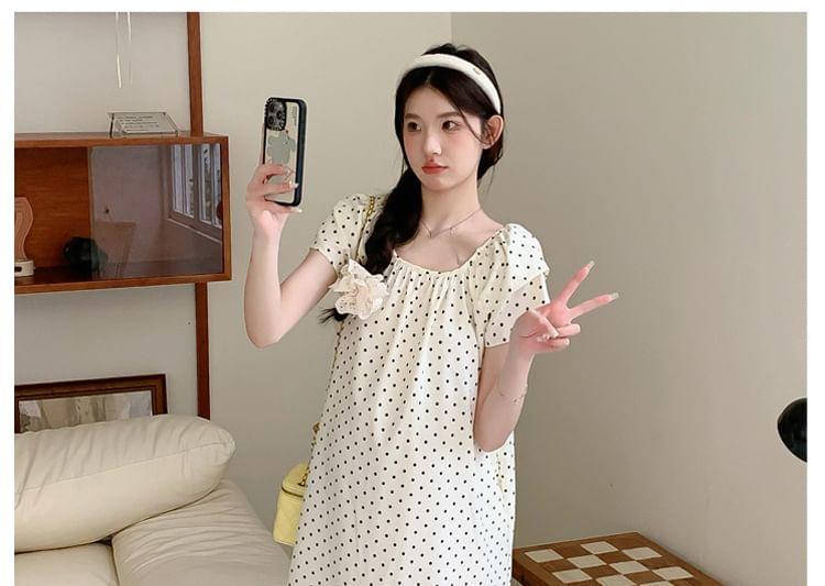 Maternity Short-Sleeve Round Neck Dotted Midi A-Line Dress Product Image