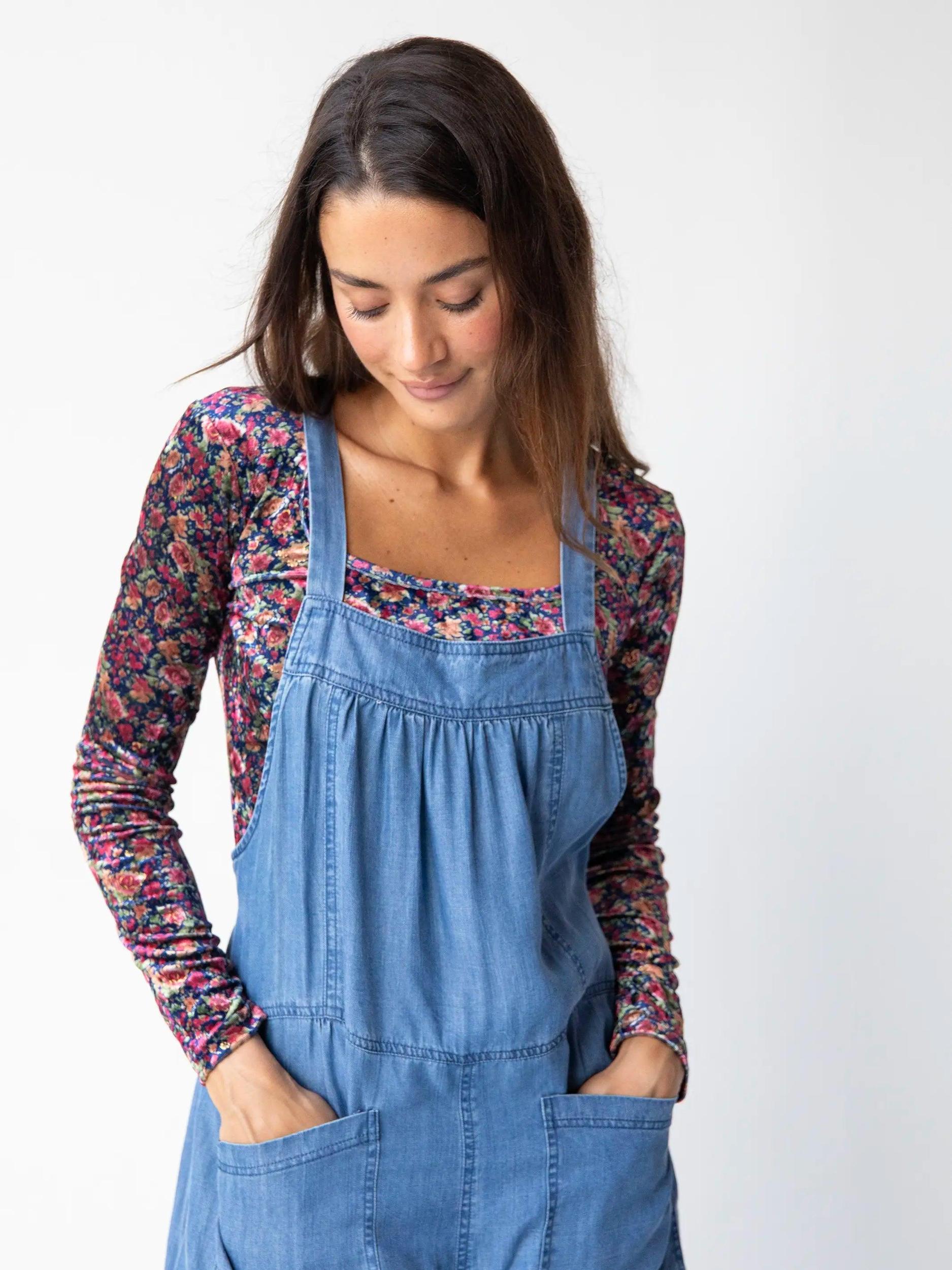 Danielle Square Neck Velvet Top - Navy Pink Roses Product Image